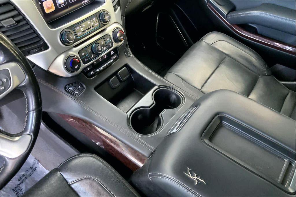 used 2019 GMC Yukon XL car