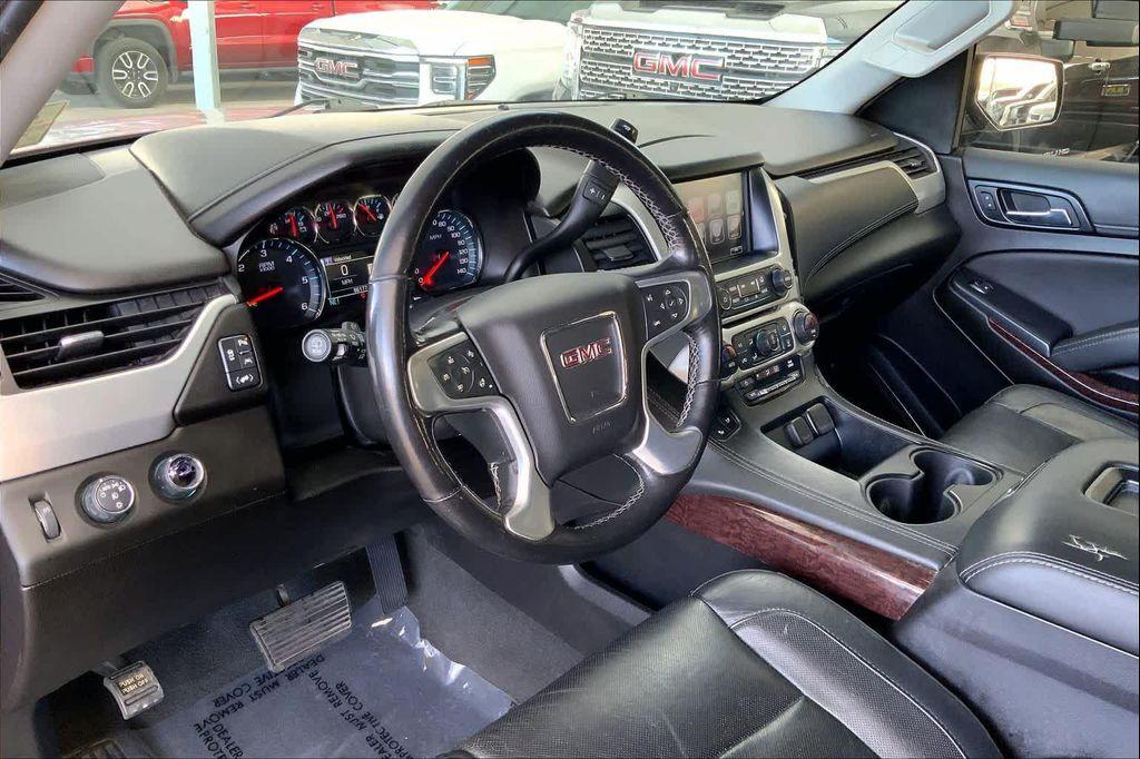 used 2019 GMC Yukon XL car