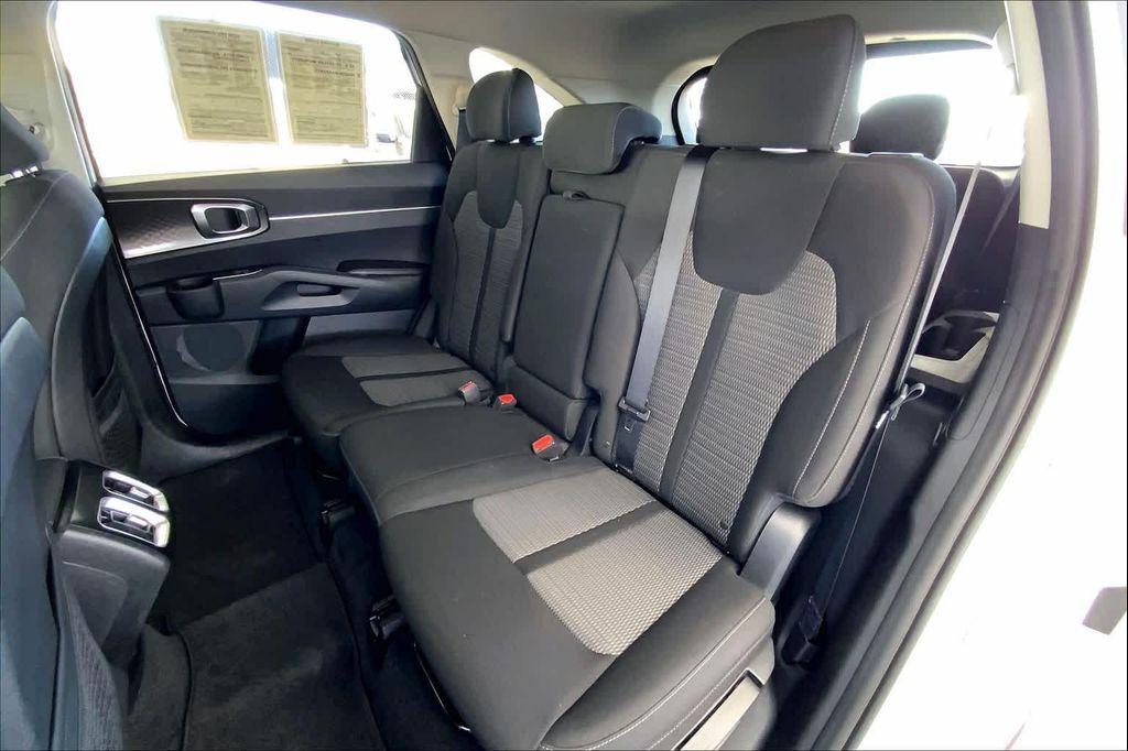 used 2022 Kia Sorento car, priced at $22,933