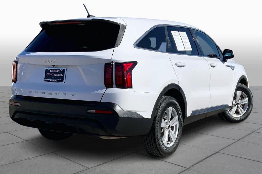 used 2022 Kia Sorento car, priced at $22,933