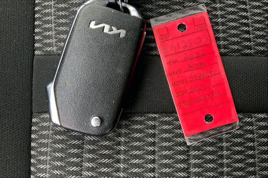 used 2022 Kia Sorento car, priced at $22,933