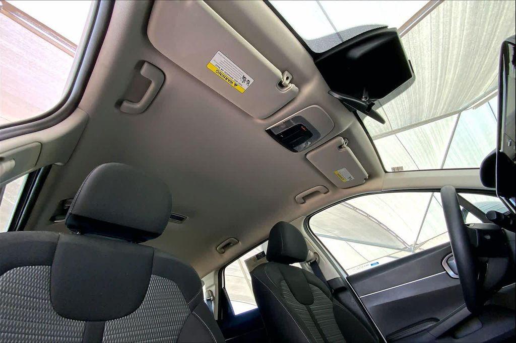 used 2022 Kia Sorento car, priced at $22,933