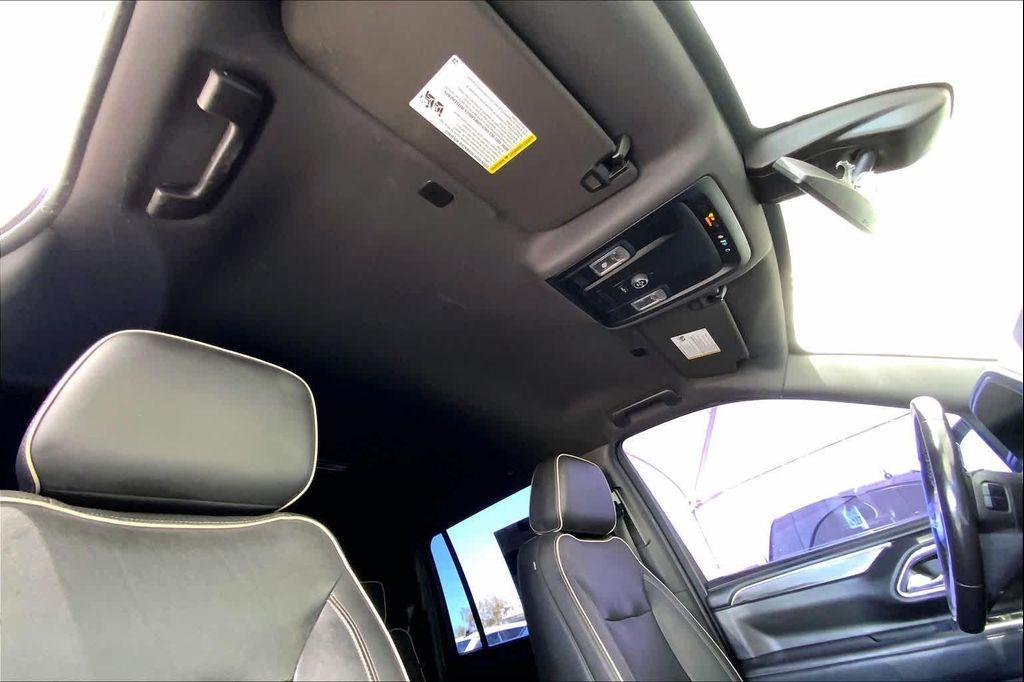 used 2021 GMC Yukon XL car, priced at $33,549