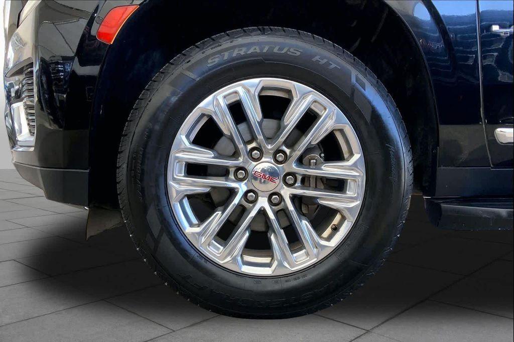 used 2021 GMC Yukon XL car, priced at $33,549