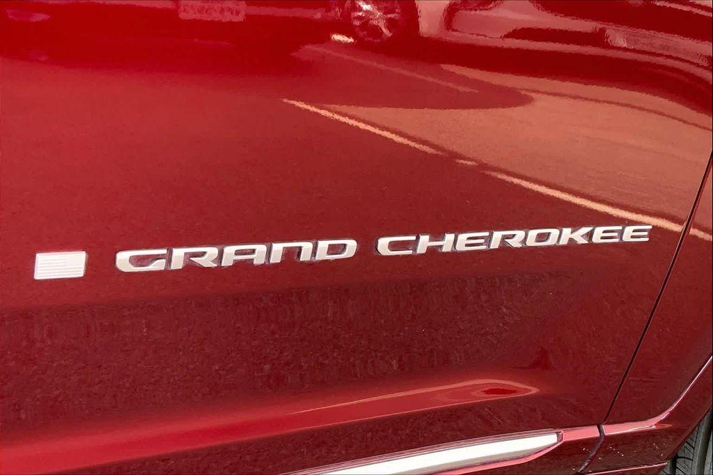 used 2025 Jeep Grand Cherokee L car, priced at $53,982