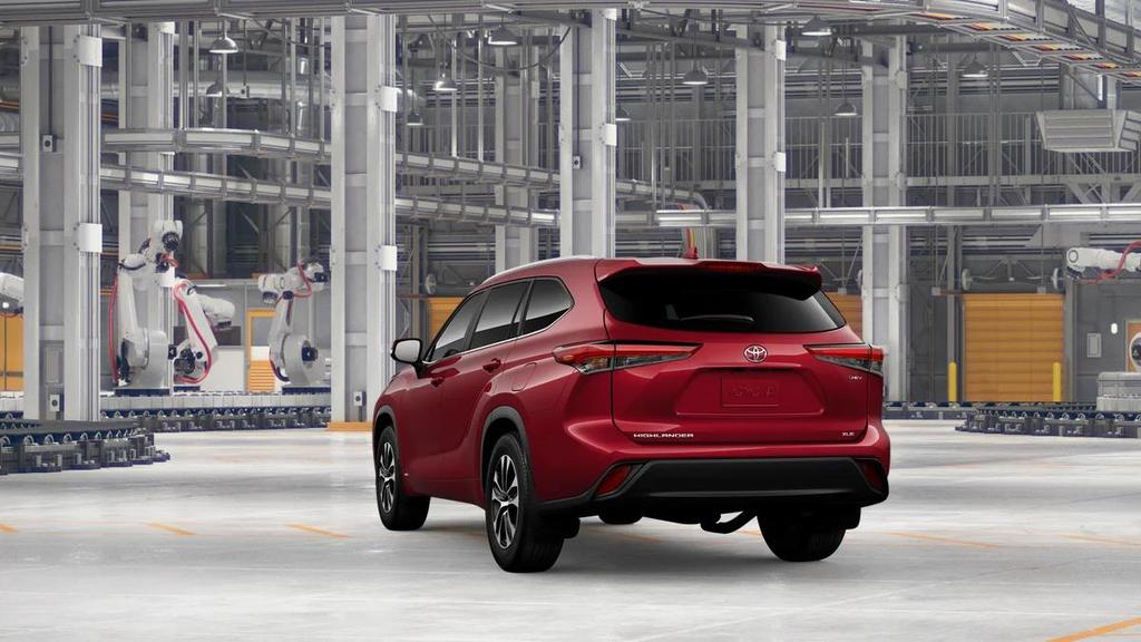 new 2026 Toyota Highlander Hybrid car, priced at $49,678