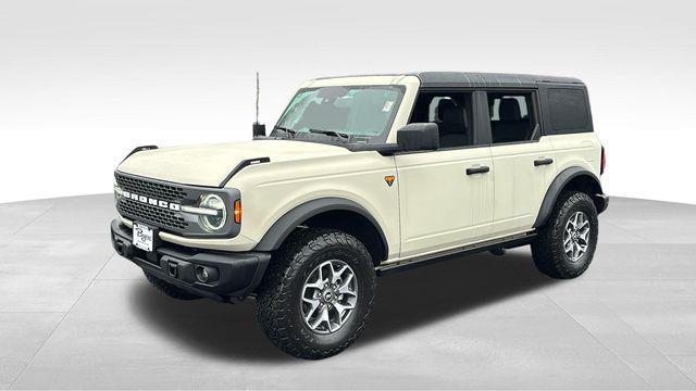 used 2025 Ford Bronco car, priced at $48,900