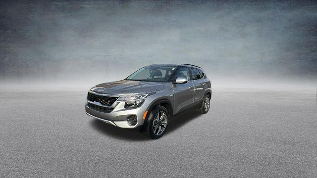 used 2023 Kia Seltos car, priced at $21,348