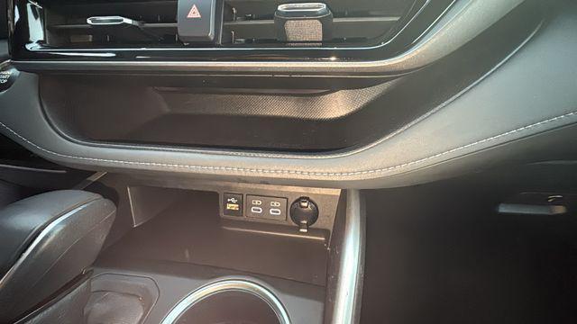 used 2024 Toyota Highlander car, priced at $33,600