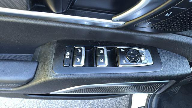 used 2023 Kia Telluride car, priced at $30,748