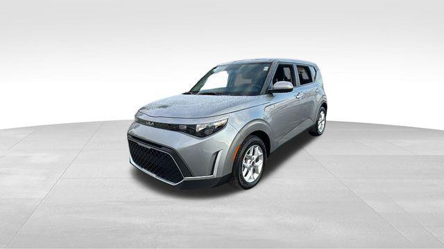 used 2024 Kia Soul car, priced at $15,100