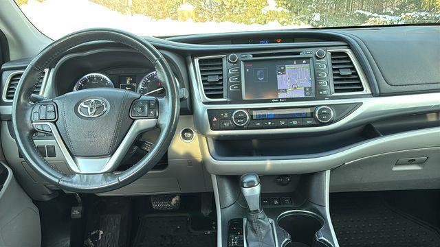 used 2015 Toyota Highlander car, priced at $12,500