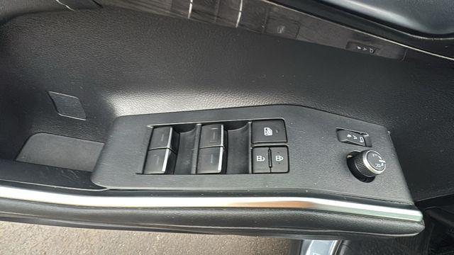 used 2023 Toyota Highlander car, priced at $31,500