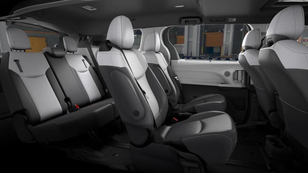 new 2026 Toyota Sienna car, priced at $52,231