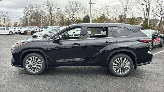 new 2026 Toyota Highlander Hybrid car, priced at $55,608
