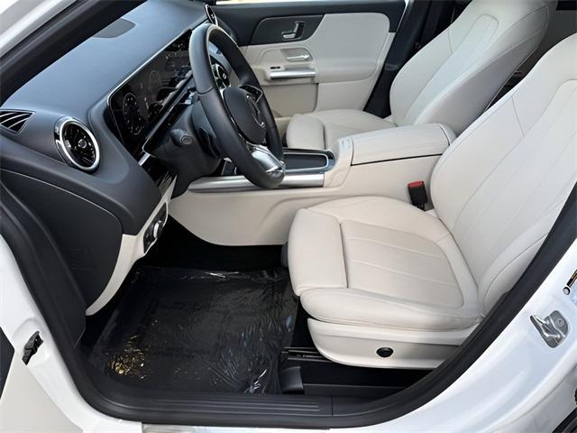 used 2025 Mercedes-Benz GLA 250 car, priced at $35,000