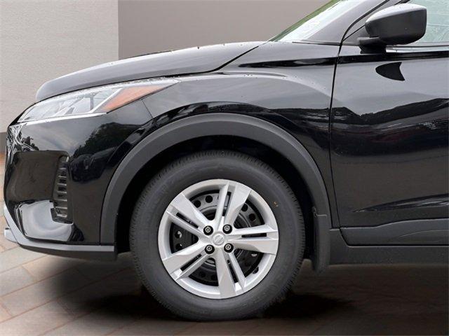 new 2025 Nissan Kicks Play car, priced at $21,995