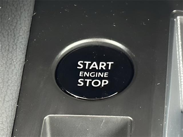 new 2025 Nissan Kicks car, priced at $29,499