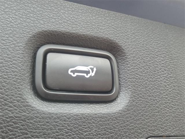 used 2020 Hyundai Santa Fe car, priced at $16,500