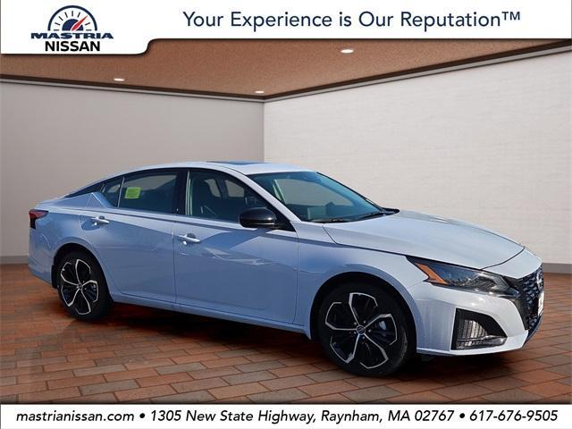 new 2025 Nissan Altima car, priced at $30,995