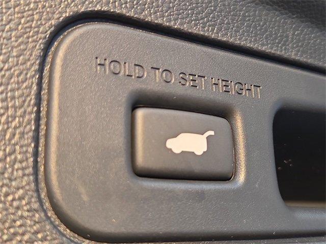 used 2025 Acura MDX car, priced at $51,000