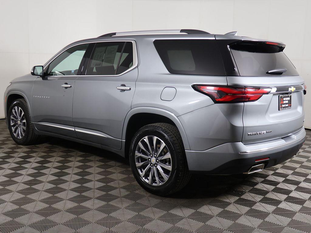 used 2023 Chevrolet Traverse car, priced at $32,299