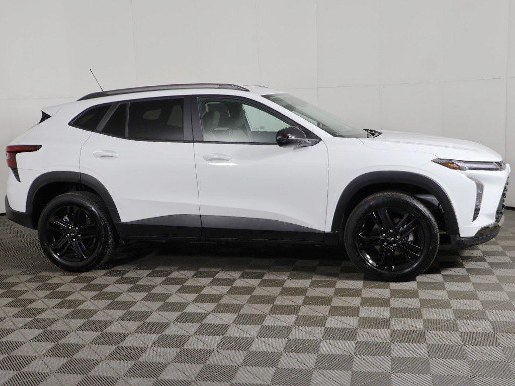 used 2025 Chevrolet Trax car, priced at $21,199