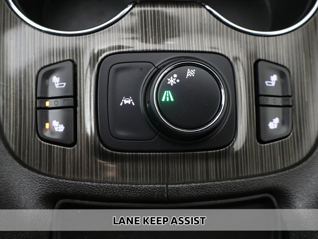 used 2023 GMC Acadia car, priced at $22,199