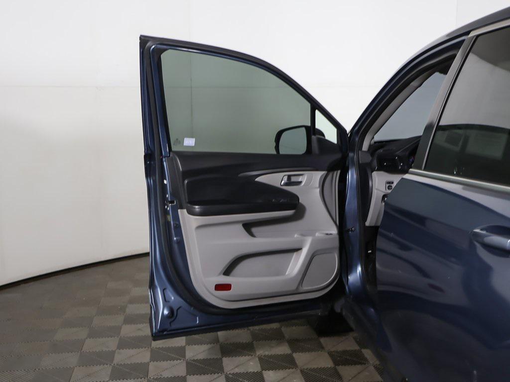 used 2017 Honda Pilot car, priced at $15,779