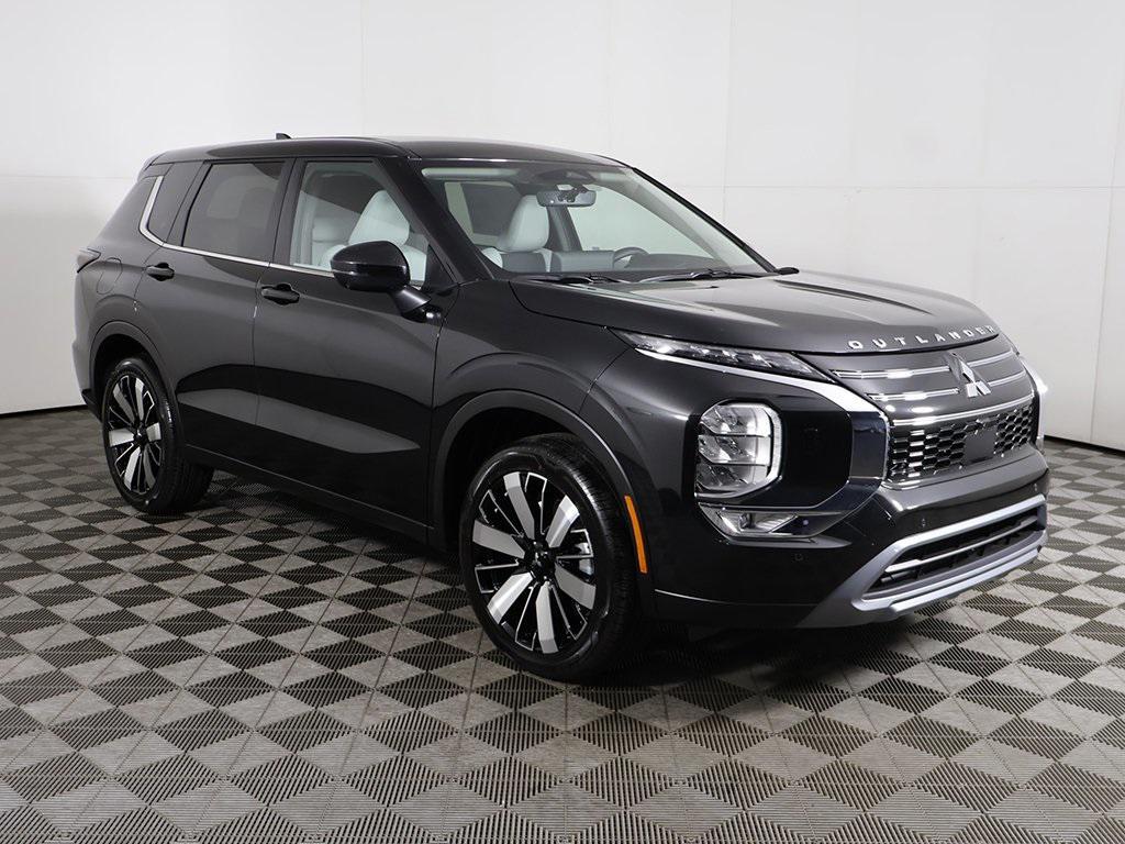 new 2025 Mitsubishi Outlander car, priced at $38,465