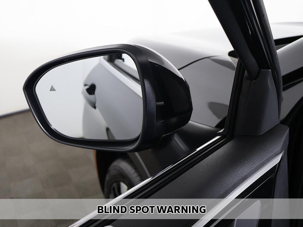 new 2025 Mitsubishi Outlander car, priced at $38,465