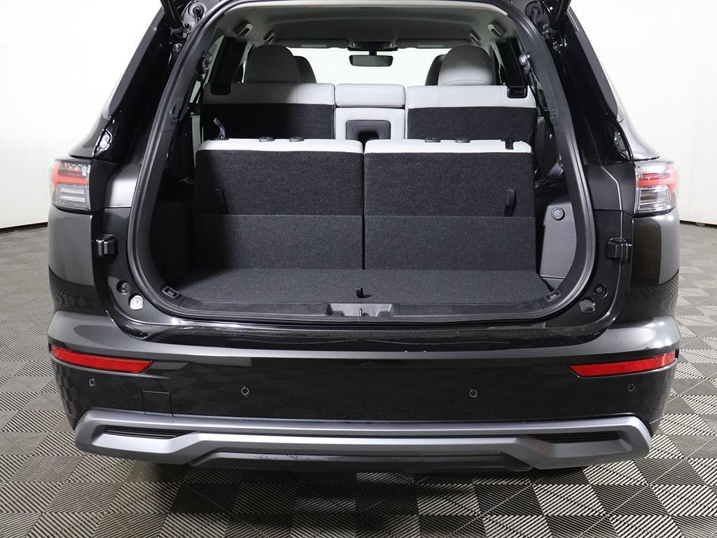 new 2025 Mitsubishi Outlander car, priced at $38,465