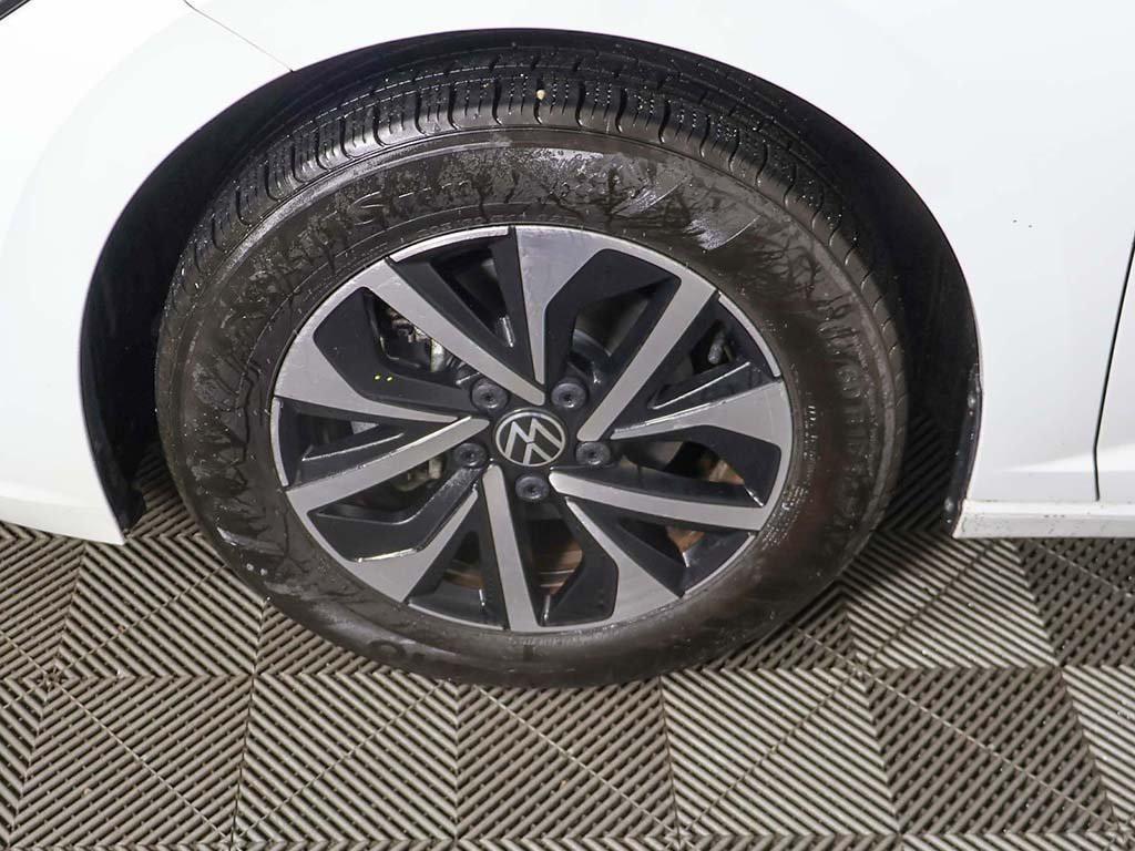 used 2024 Volkswagen Jetta car, priced at $15,499