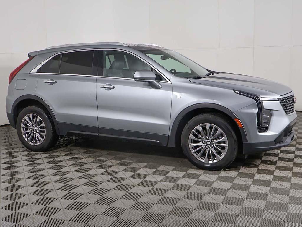 used 2024 Cadillac XT4 car, priced at $28,299