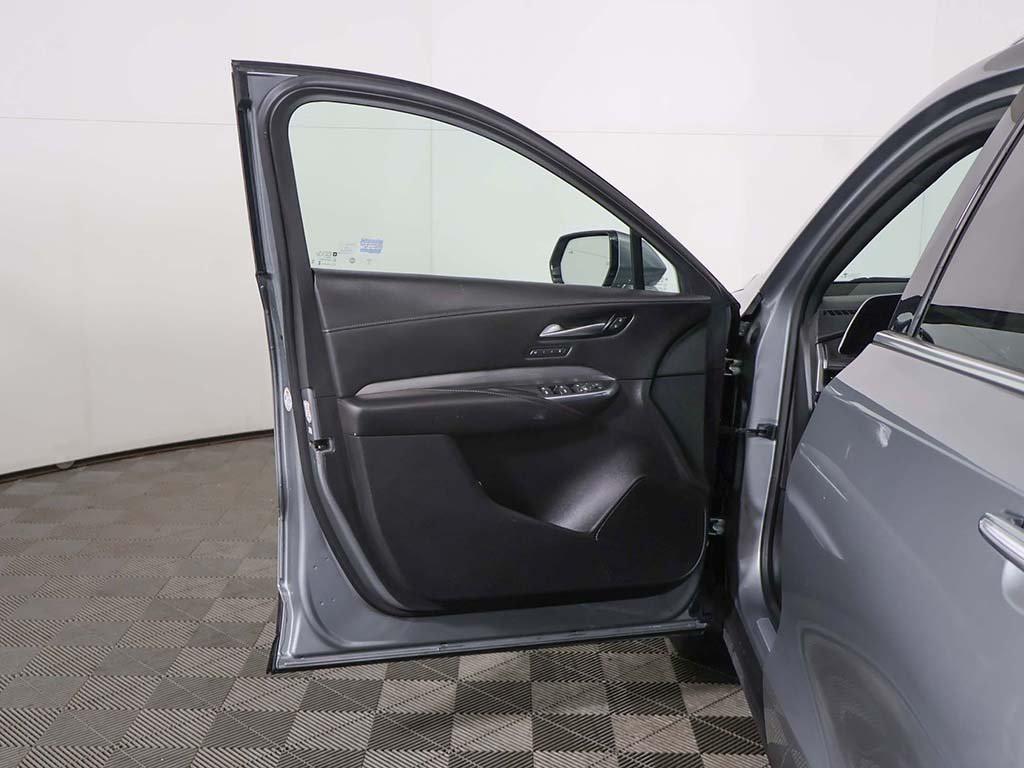 used 2024 Cadillac XT4 car, priced at $28,299