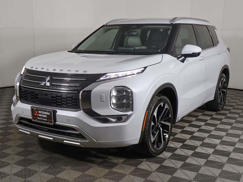 used 2022 Mitsubishi Outlander car, priced at $20,959