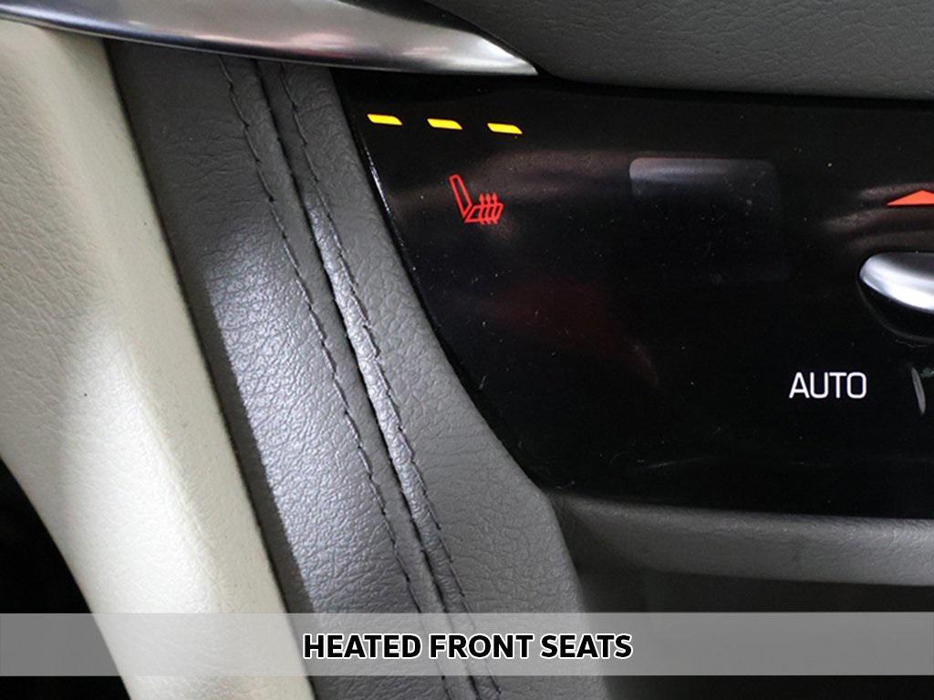 used 2022 Cadillac XT5 car, priced at $26,999