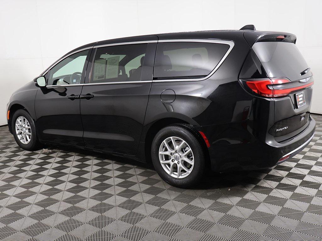 used 2025 Chrysler Pacifica car, priced at $31,199