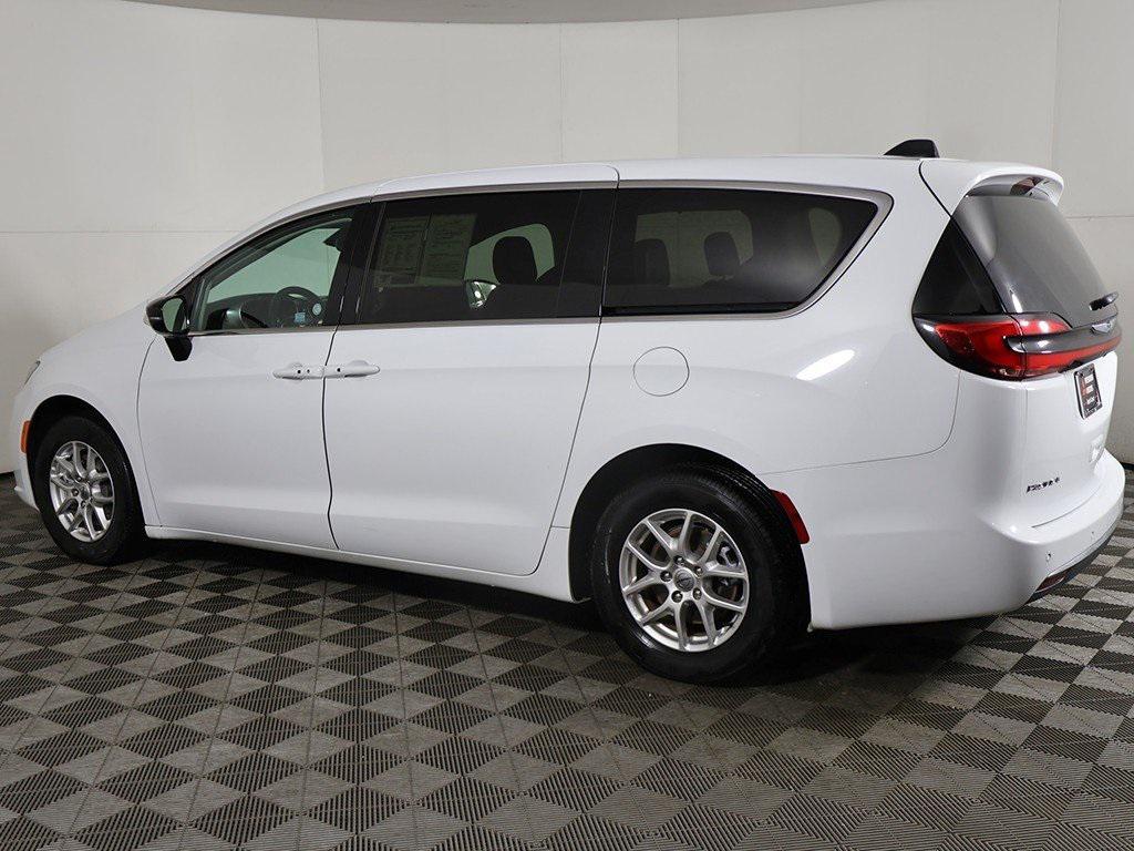 used 2024 Chrysler Pacifica car, priced at $28,599
