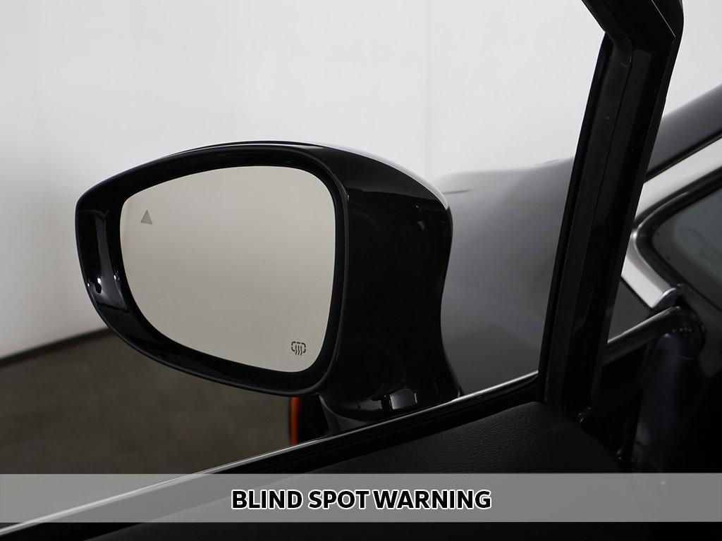 used 2025 Chrysler Pacifica car, priced at $30,499