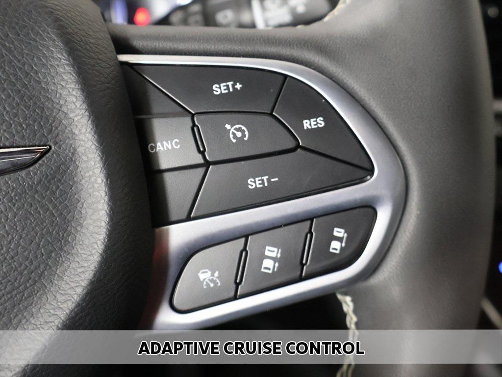 used 2025 Chrysler Pacifica car, priced at $30,499