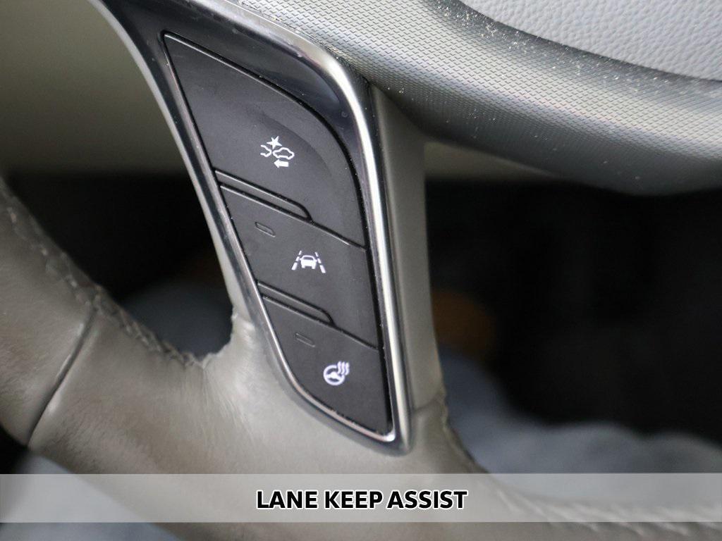 used 2023 Cadillac XT5 car, priced at $28,599