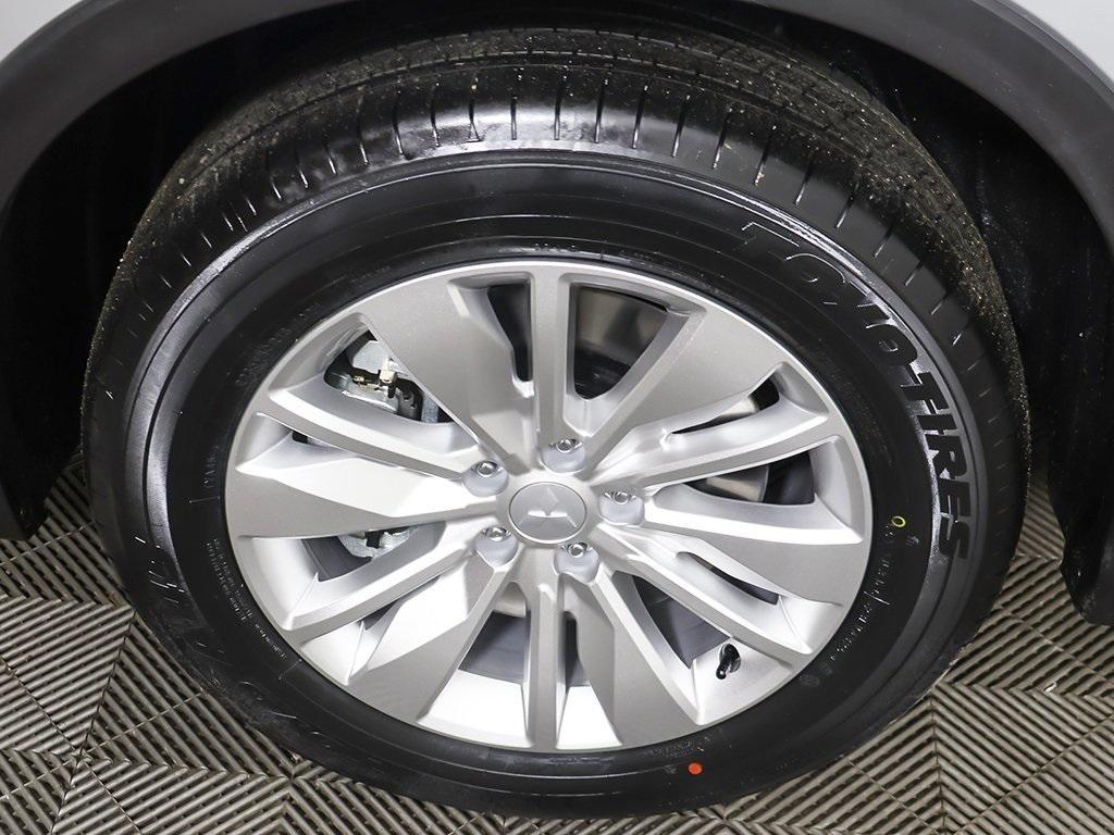 new 2026 Mitsubishi Outlander car, priced at $34,435