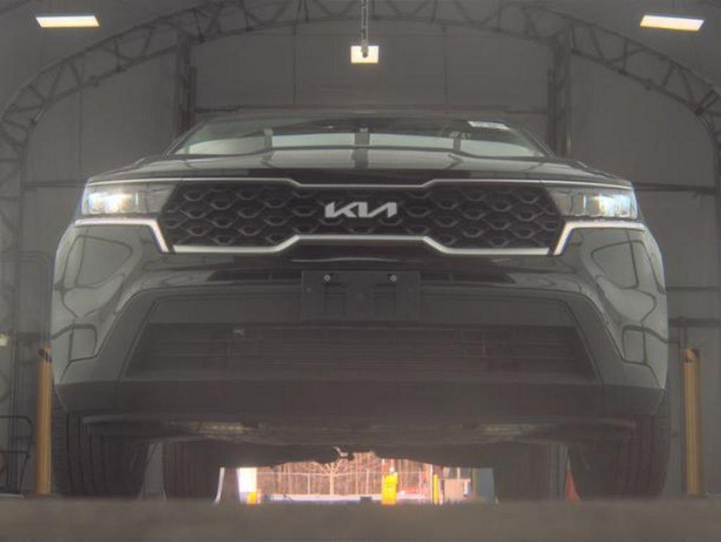 used 2022 Kia Sorento car, priced at $21,199