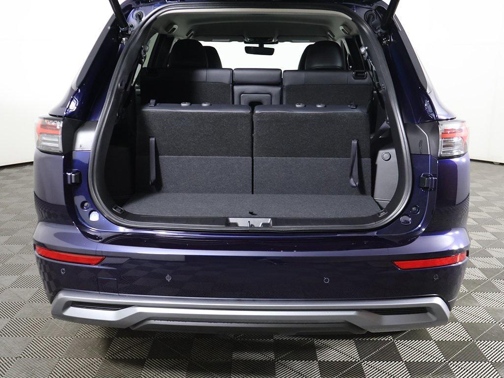 new 2025 Mitsubishi Outlander car, priced at $38,050