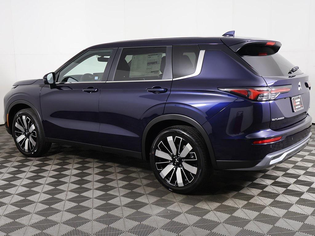 new 2025 Mitsubishi Outlander car, priced at $38,050