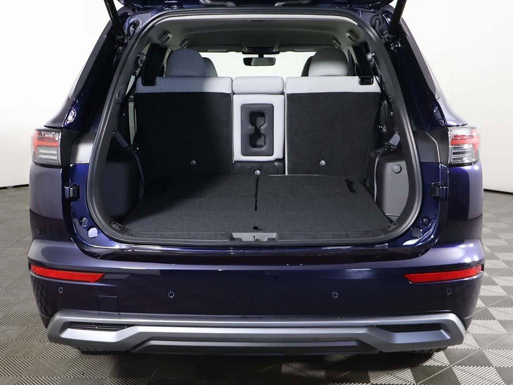 new 2025 Mitsubishi Outlander car, priced at $38,050