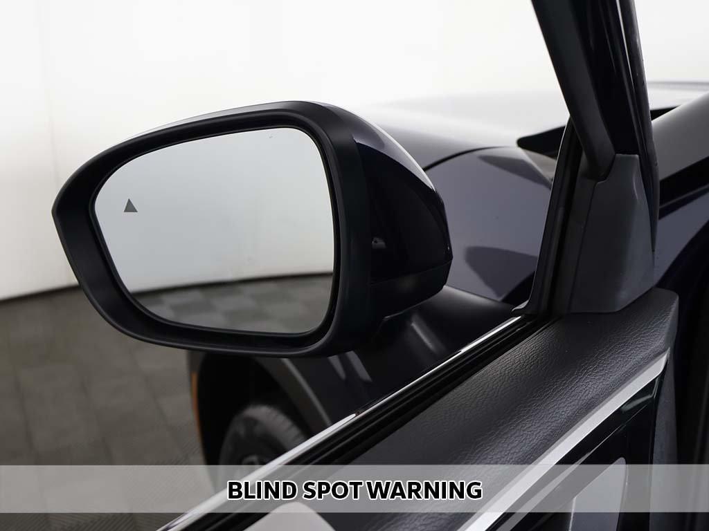 new 2025 Mitsubishi Outlander car, priced at $38,050