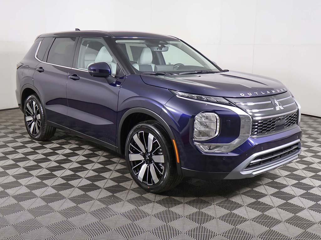 new 2025 Mitsubishi Outlander car, priced at $38,050