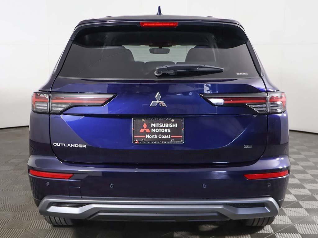 new 2025 Mitsubishi Outlander car, priced at $38,050